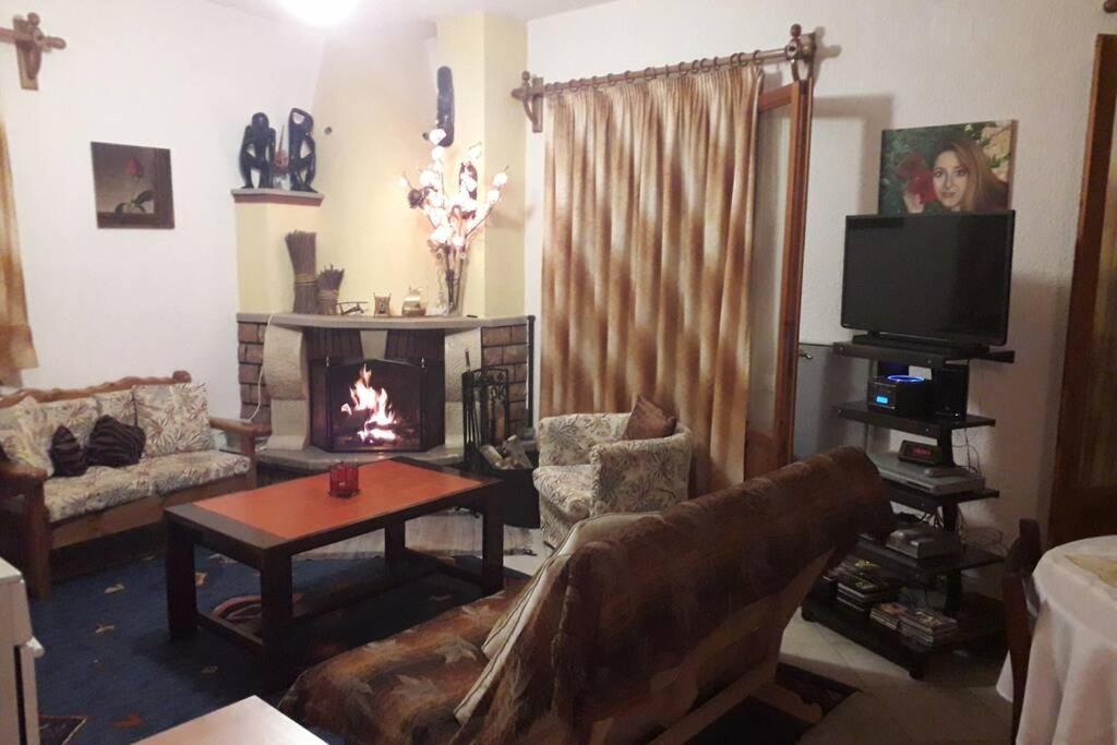Efis House Apartment Kalivia  ภายนอก รูปภาพ